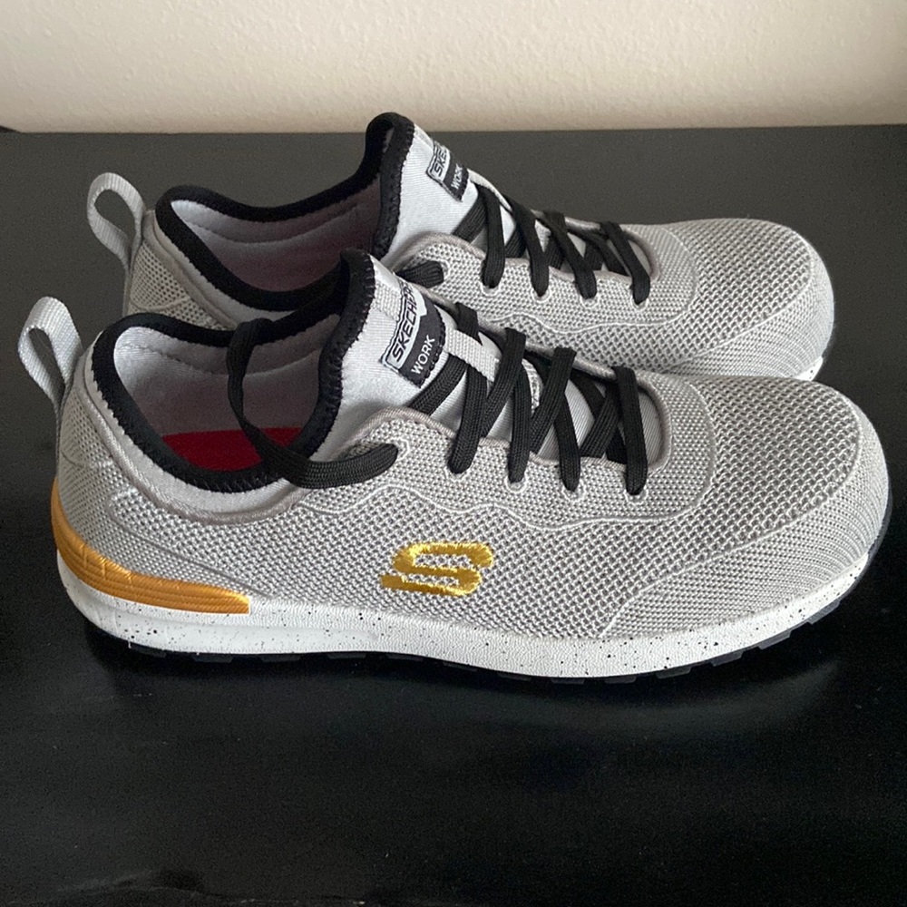 Skechers Womens Composite Toe Sneakers Athletic Shoes Size 8 Gray Work Lace Up